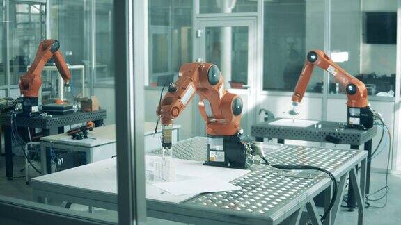 科学实验室机器人设备到处移动