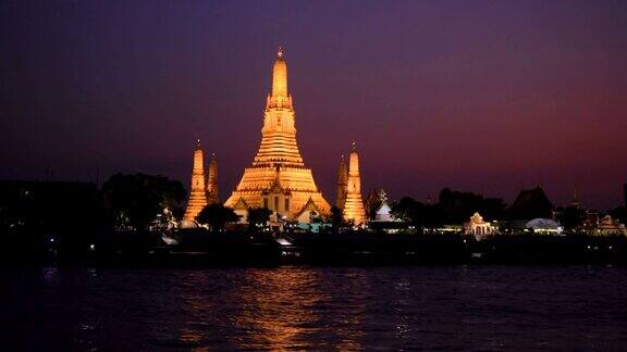 曼谷黎明时分的阿伦寺