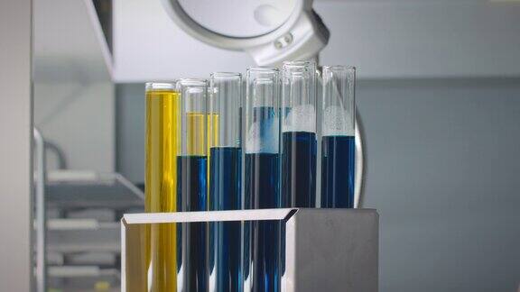 科学实验室的液体试管