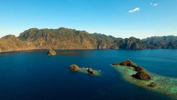 鸟瞰图热带泻湖大海海滩热带岛屿Busuanga菲律宾巴拉望省