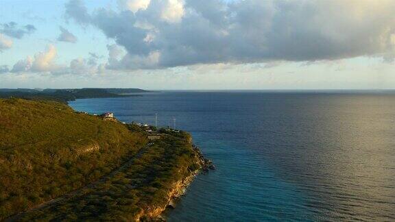 鸟瞰图从St.MarthaBay到ChristoffelNP-Curaçao西部部分