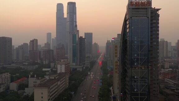 长沙市市中心交通街道飞行日落时间空中全景4k中国
