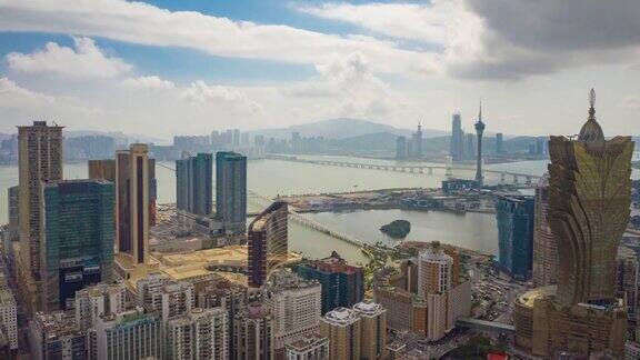 阳光明媚的一天澳门市区著名的海湾航拍全景4k时间推移中国