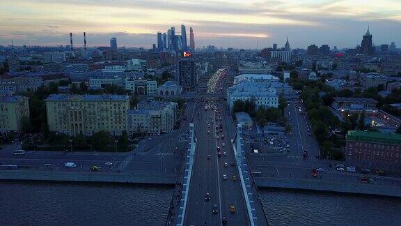 莫斯科河和克里姆斯基桥鸟瞰图