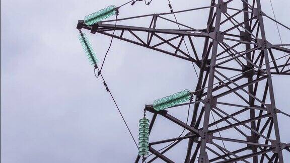 高压电线金属结构保留着电线电力行业危险可再生能源