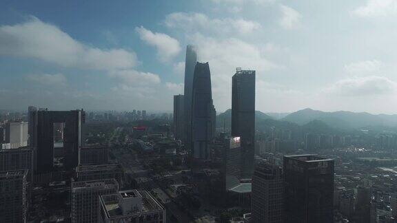 中国东莞的商业中心大楼