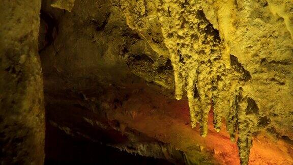 格鲁吉亚神秘的普罗米修斯洞穴