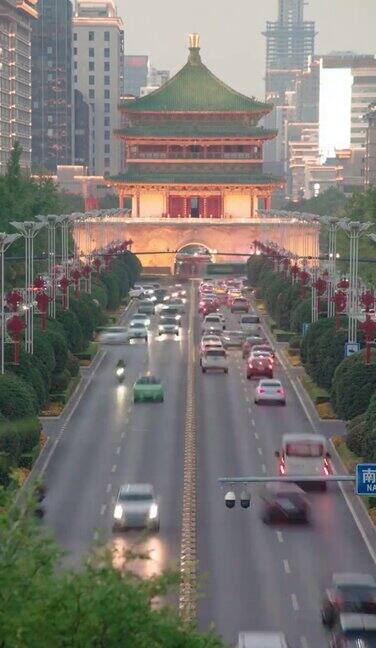 西安钟楼与中国城市夜间交通的时间差
