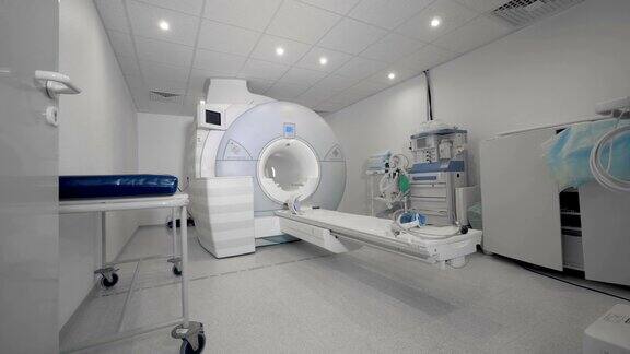 现代临床中的断层扫描机CT扫描仪放射设备