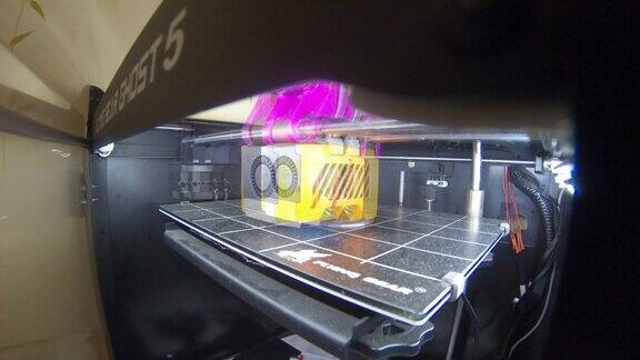 在3D打印机上打印塑料零件