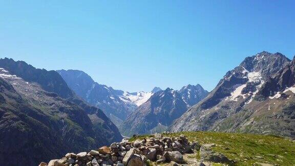 多莉:夏天去法国阿尔卑斯山远足