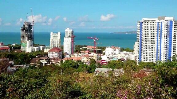 泰国芭堤雅湾的海景全景