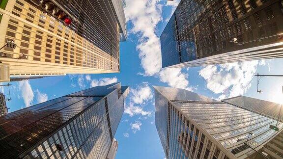 4K时间流逝芝加哥摩天大楼的上升角度