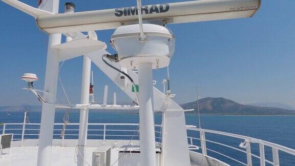 连接意大利巴里和希腊科孚的渡轮雷达设备