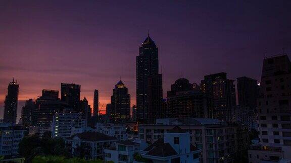 从白天到夜晚的时间流逝曼谷的城市景观