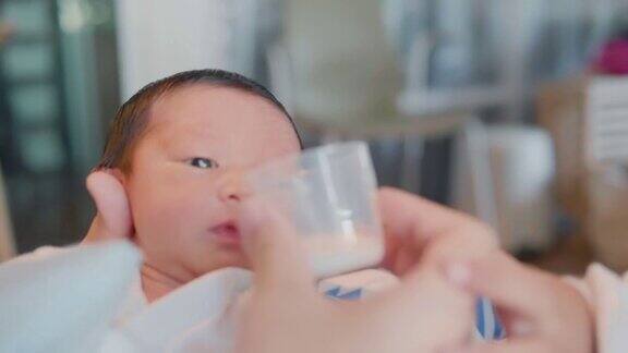 新生儿喝牛奶