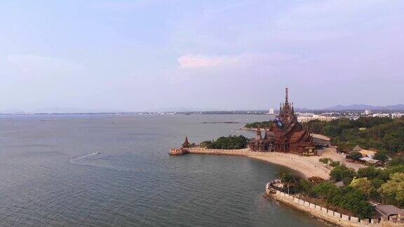 泰国芭堤雅的真理庙俯视图