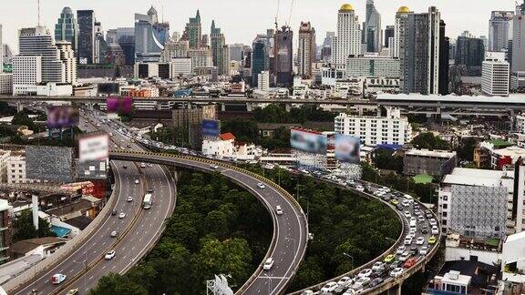 交通:4K延时(4096x2160):泰国曼谷市中心的高速公路交通延时