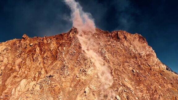 火山天线升起的烟雾