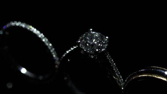 漂亮的结婚戒指和订婚戒指4K4K