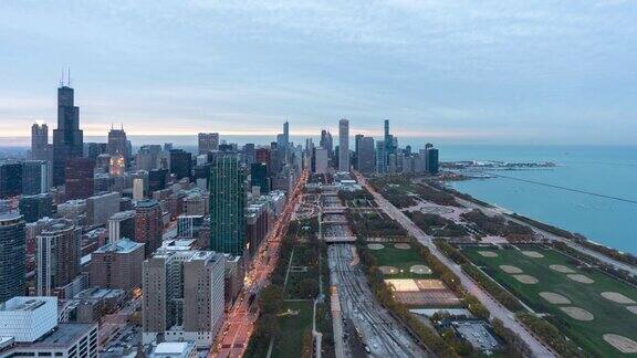 芝加哥城市景观和格兰特公园-白天到晚上的时间流逝
