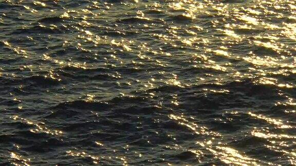 日出海浪