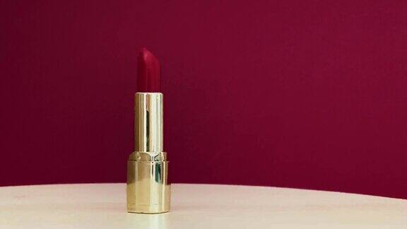金管红唇作为高档化妆品、彩妆美容品牌