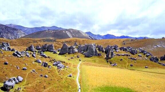 新西兰城堡山巨石的鸟瞰图