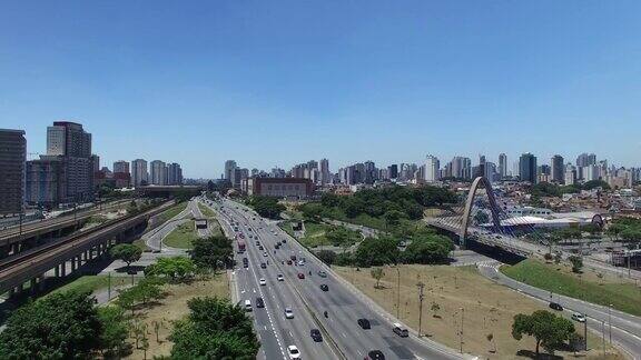 径向莱斯特大道鸟瞰图在圣保罗巴西