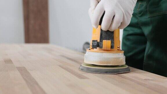 打磨木桌的工艺