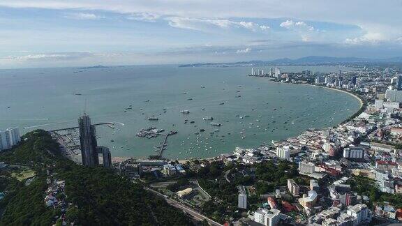 夏天的芭堤雅海滩鸟瞰图