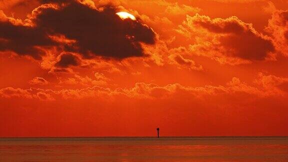 基西佛罗里达海洋和日出云时间流逝