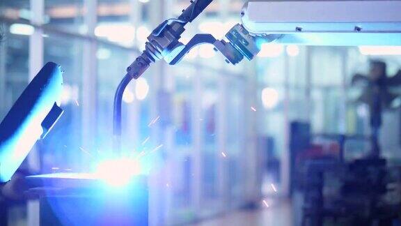 工业机械臂在工厂自动化