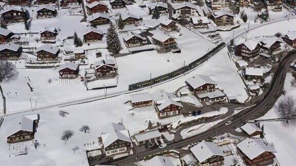 空中飞过格林德沃和瑞士铁路