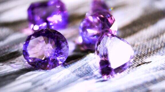 特写镜头宝石紫水晶紫色珠宝宝石
