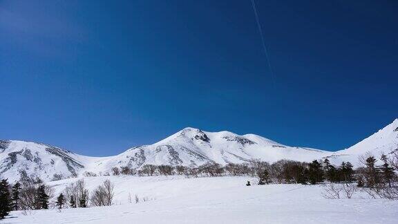 3月的日本阿尔卑斯纪仓山(延时拍摄)