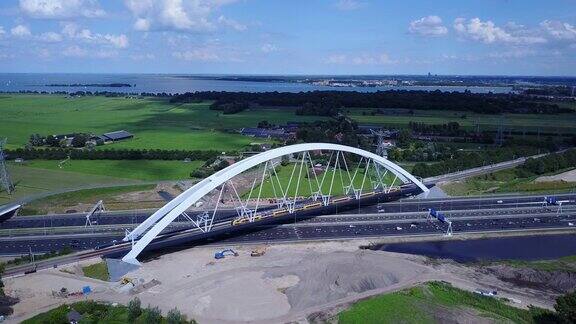 荷兰A1公路上赞德哈森布鲁格桥的天线