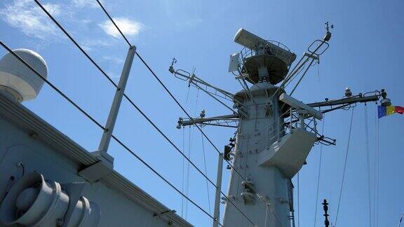 海军舰船上的军事雷达空中监视