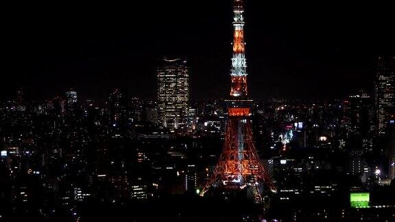 日本夜间的东京塔