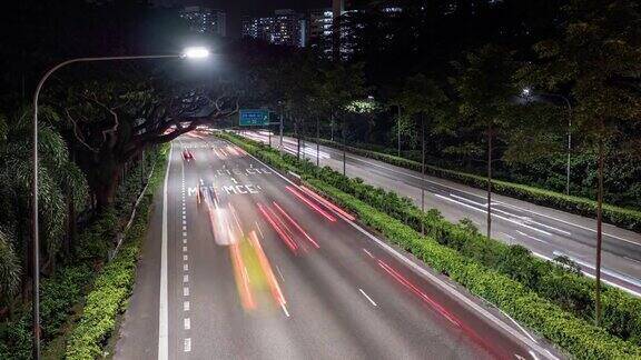 空中延时视频:新加坡高速公路上的夜间交通
