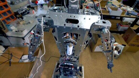 工程师实验室里的机器人4k