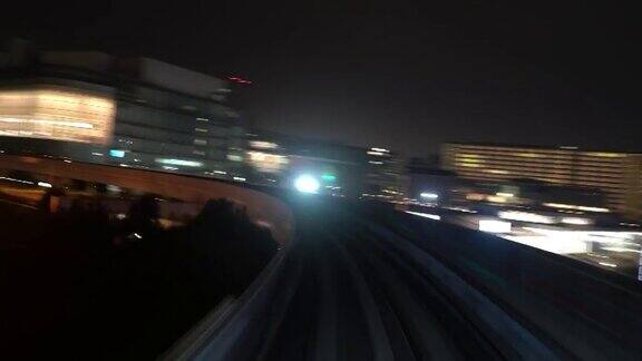 延时:在日本东京乘坐单轨火车
