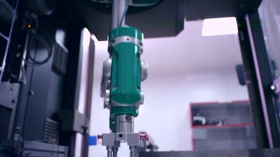 包装生产线上的机械臂自动化的过程工业设备