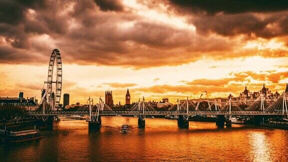 日落时的泰晤士河伦敦的