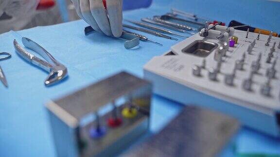 牙科的现代专业设备准备工作牙齿治疗的医疗工具在桌子上牙科