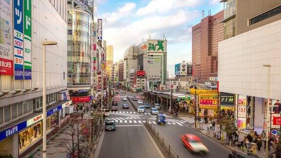 4K延时:新宿车站拥挤的行人