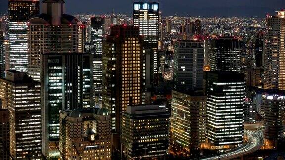 4k时光流逝:大阪鸟瞰图倾斜了拍摄