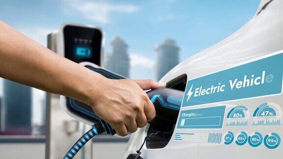 插入式智能电动汽车充电器具有未来的全息图细读