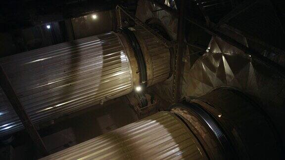 巨大的旋转桶一个转子工业生产工厂工业