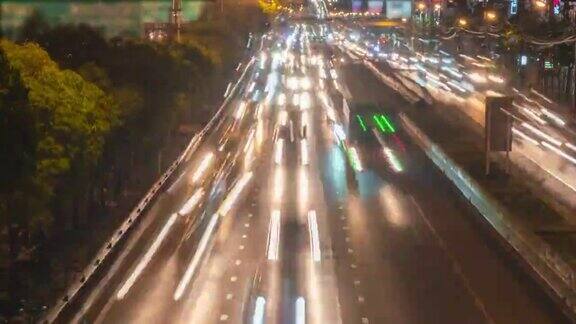 4k决议曼谷夜间高峰时段的交通堵塞以城市景观概念的交通